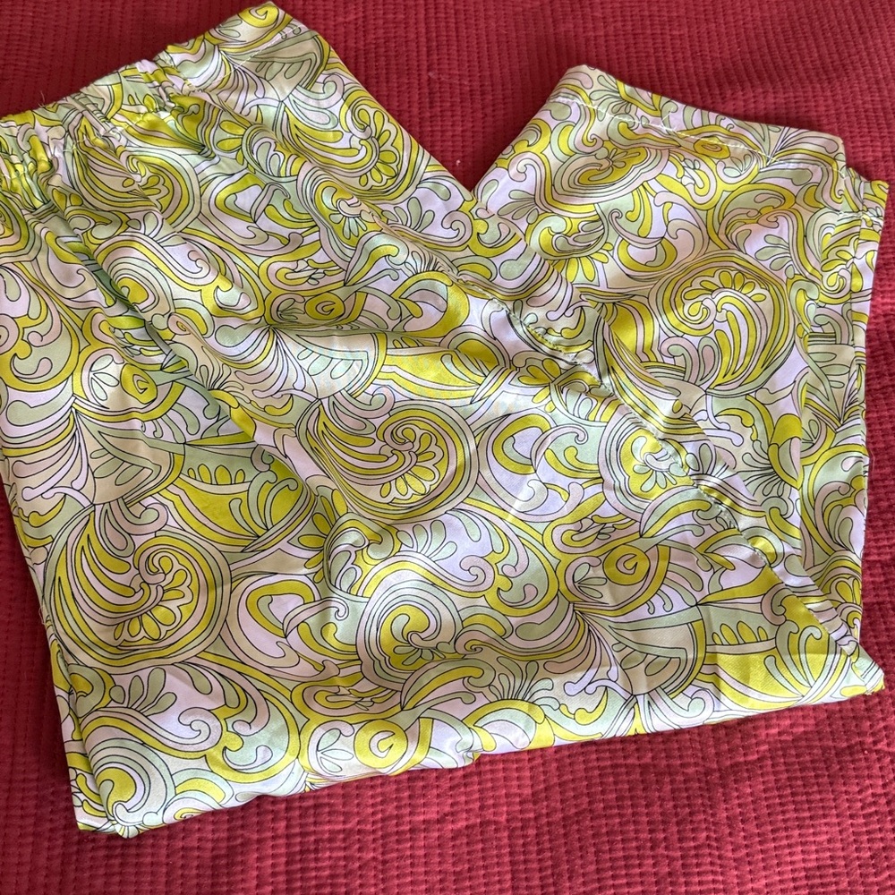 Bali Studio Green Patterned Pants - image 3